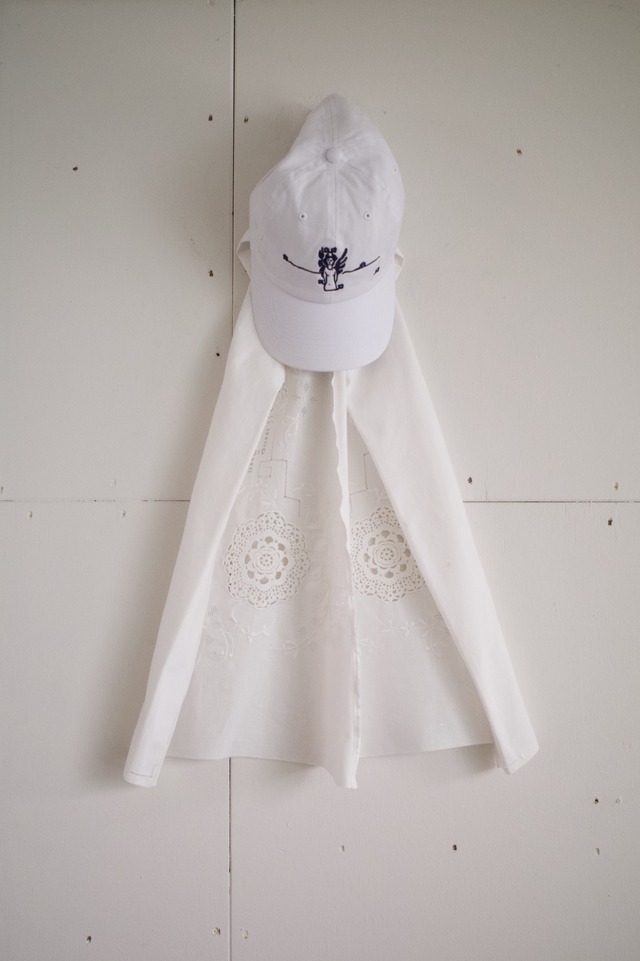 " 餞 ha na mu ke Cap " / long handkerchief(white×navy)