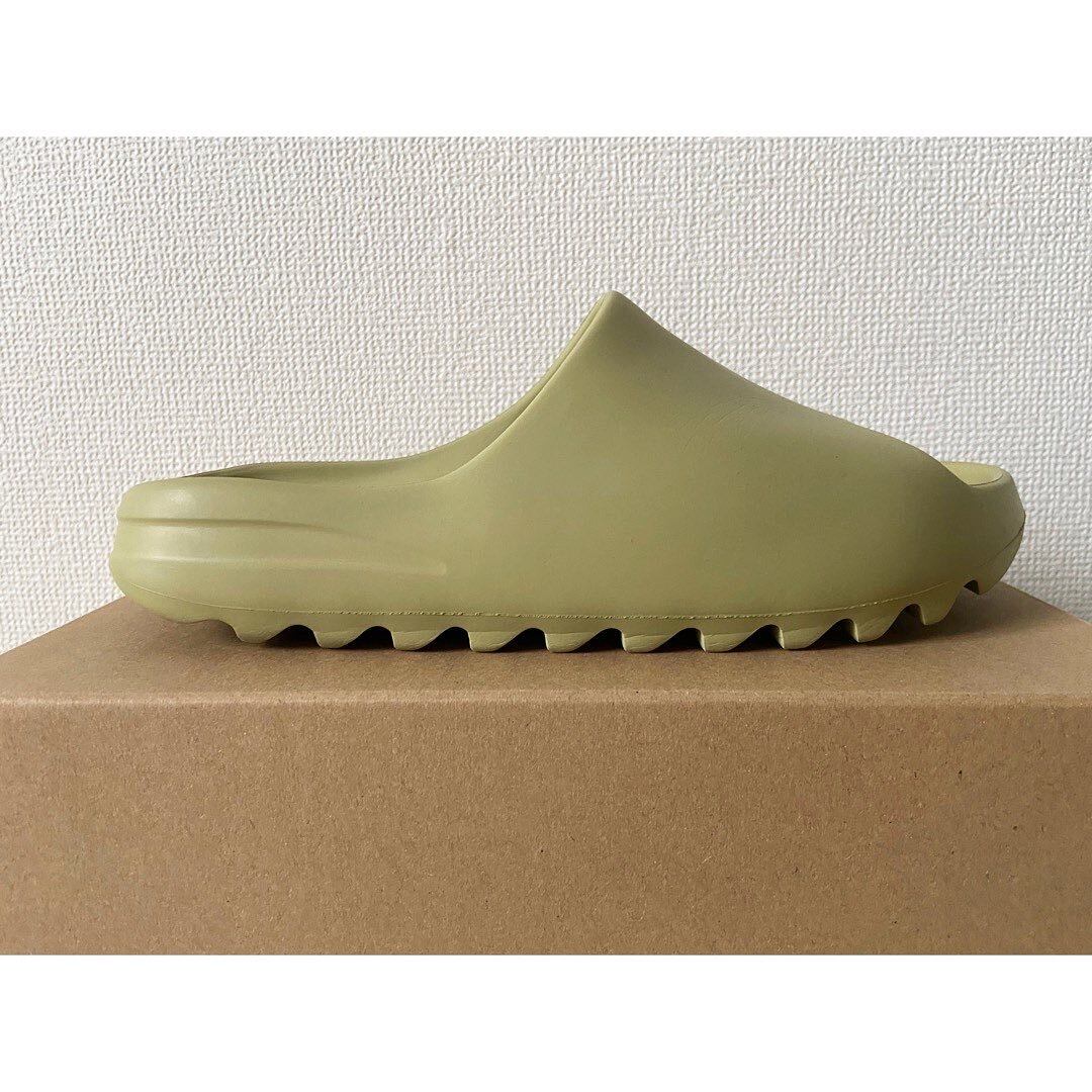 adidas YEEZY Slide "Resin"