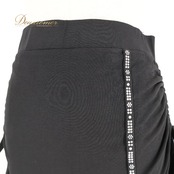 社交ダンス 衣装 ICHIOKU イチオク ラテン スカート レッスンウェア ブラック系 無地 シンプル 練習 レッスン 伸縮 ストレッチ ラインストーン 紐 リボン かわいい 短め 上品 ダンス衣装 イベント ステージ パーティー レディース おしゃれ