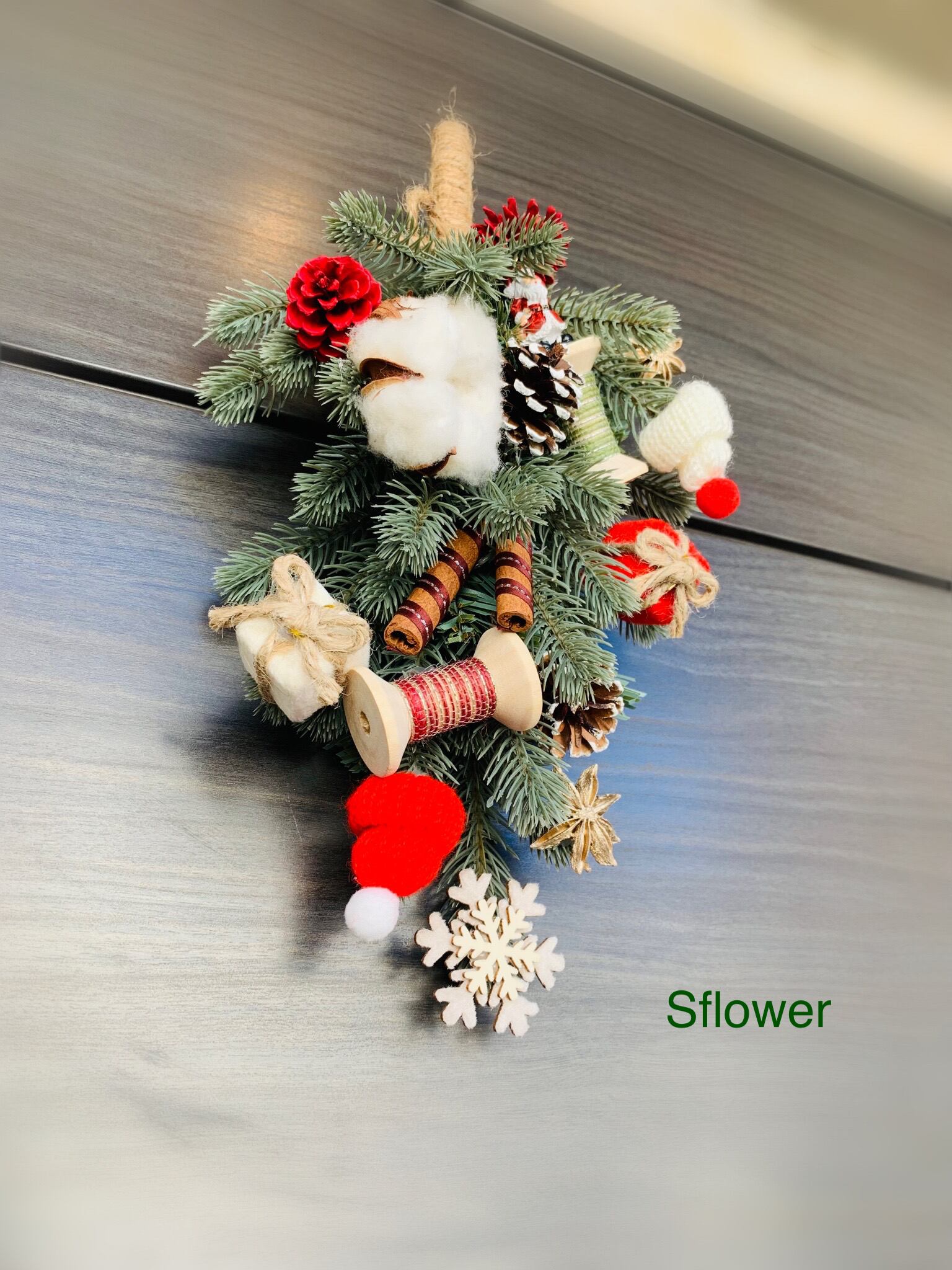 壁掛けスワッグ　Xmasツリー　small A 送料無料】ミニクリスマスツリースワッグ(ナチュラル、壁掛け) | Sflower