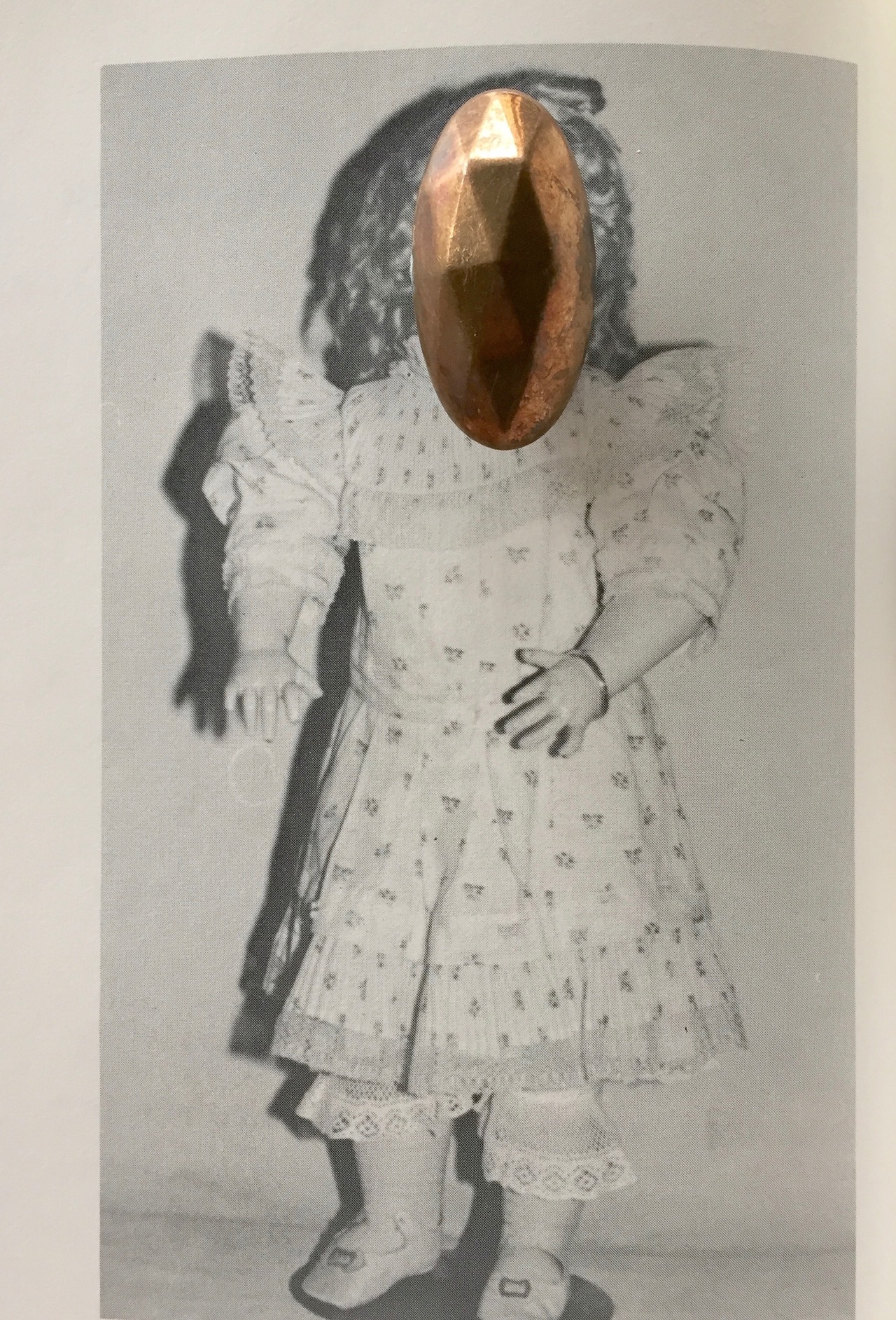 フランス 1900s 3.5c 鈍金色の多面角と真鍮ボタン アンティーク