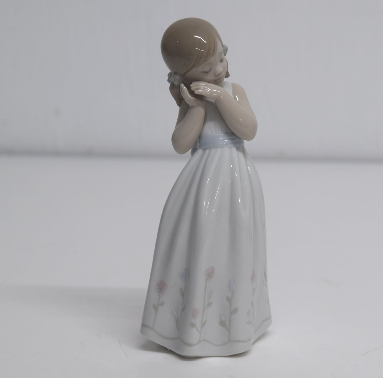 LLADRO リアドロ リヤドロ 我が家のプリンセス 箱付き ホワイト 白-