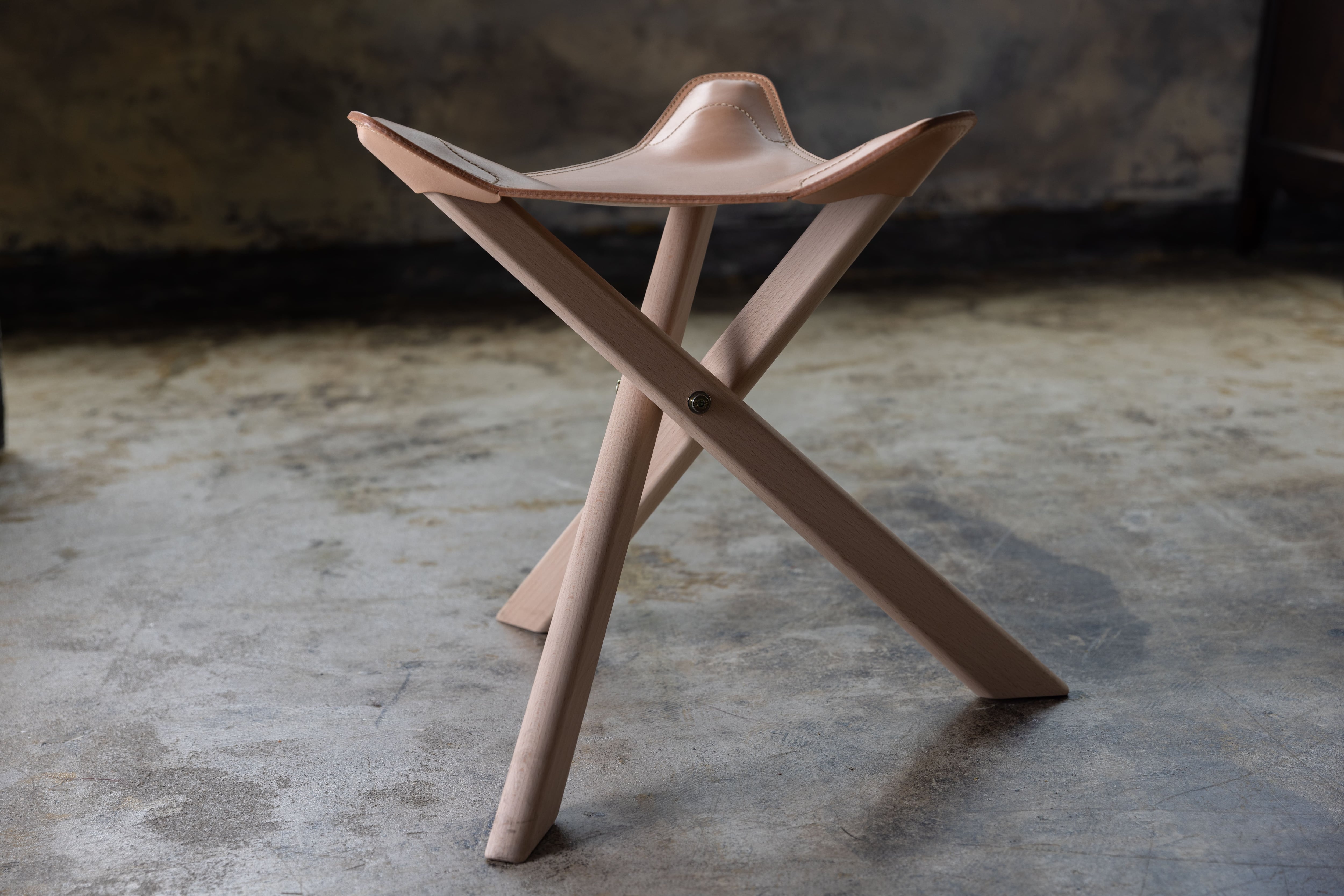 熟練された技術が詰め込まれた「ハンティングチェア」 | 「Japan Made