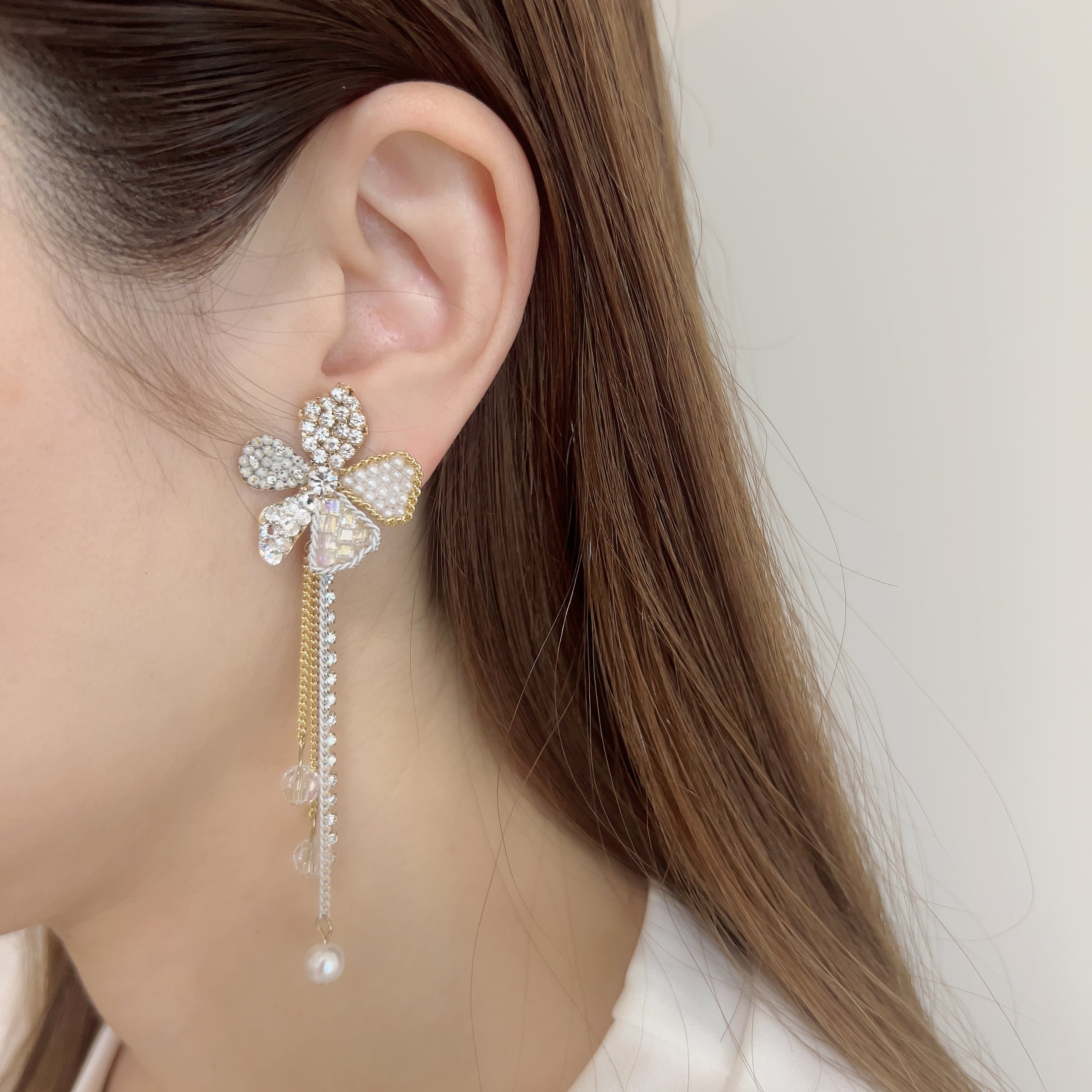 フラワーチェーンロングイヤリング | yujune