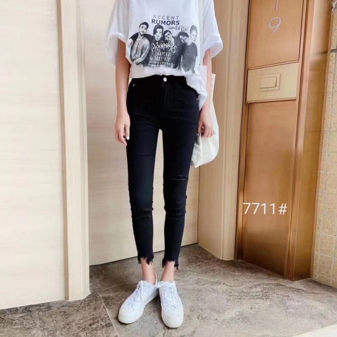 裾カットスキニーパンツ