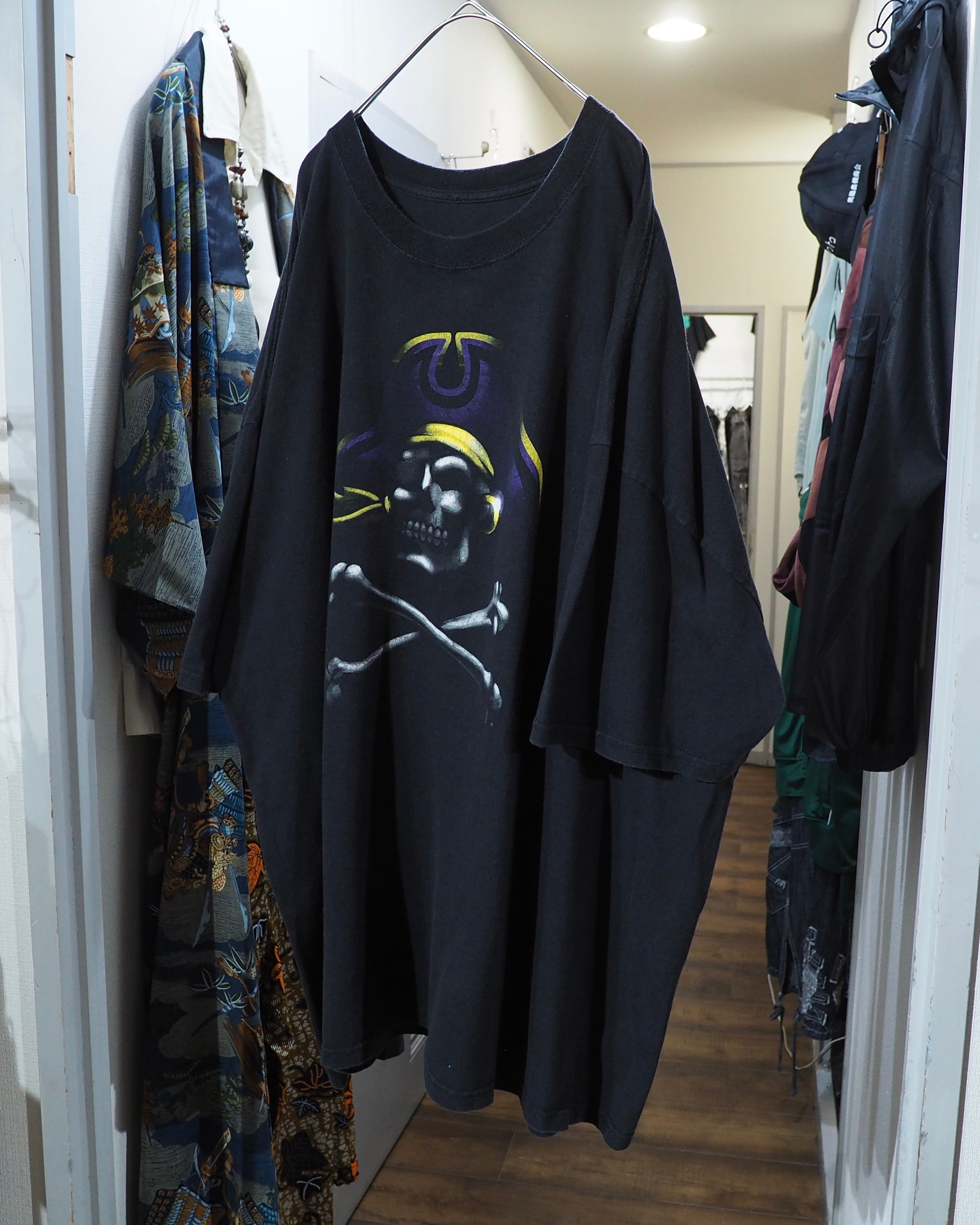 XXXXL ” Jolly Roger ” Graphic printed Over silhouette Tee