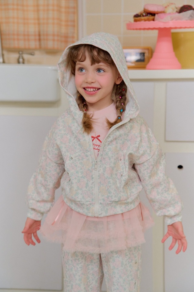 【即納】<chouchoushasha> Lily studded hoodie