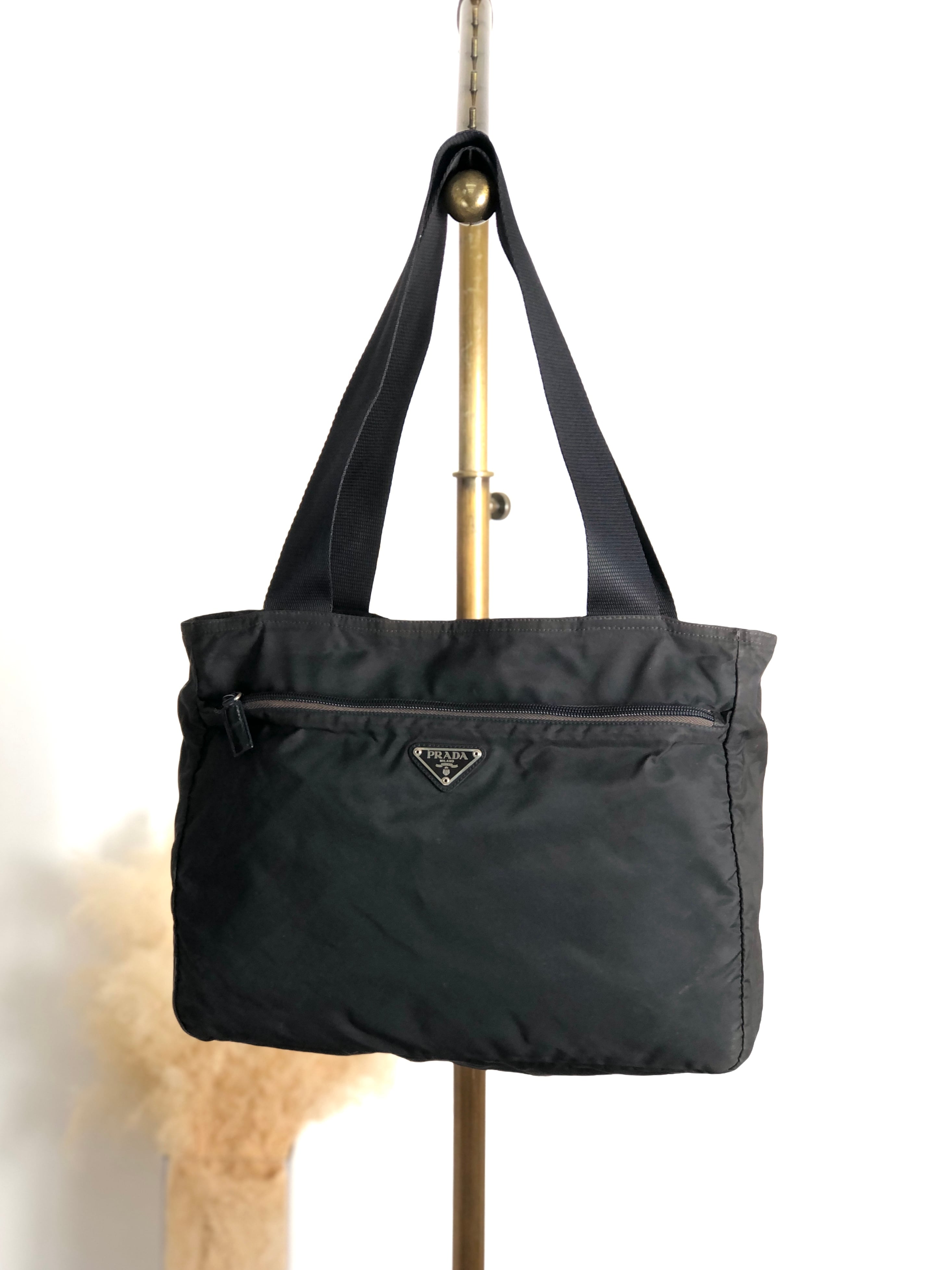 プラダ PRADA トートバッグ ショルダーバッグ ブラック ロゴ ナイロン