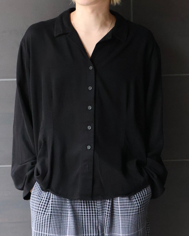box silhouette open collar shirts