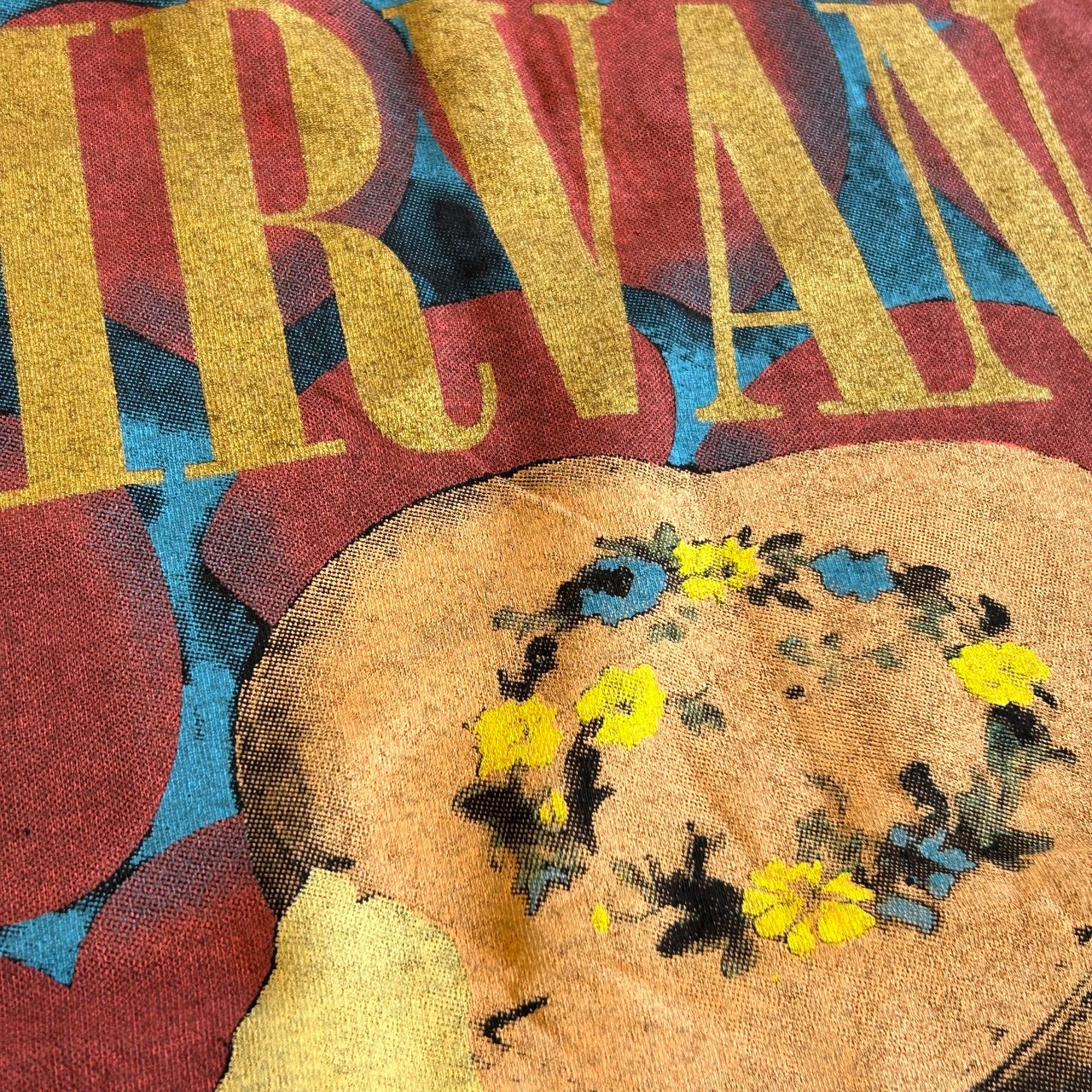 Vintage NIRVANA HEART SHAPED BOX TEE