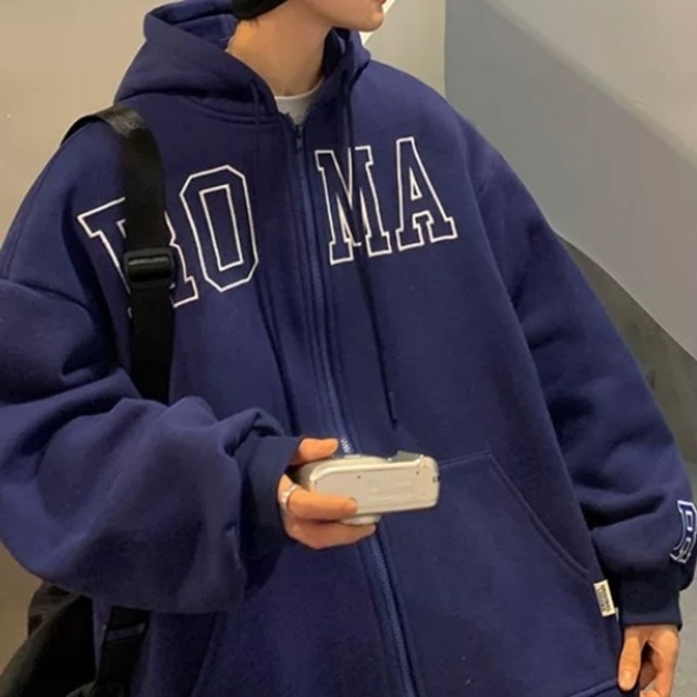 【LYF051】ビッグサイズロゴパーカー