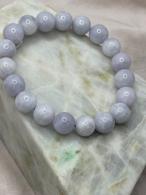 ラベンダー翡翠　柔らかな色味　ミャンマー産