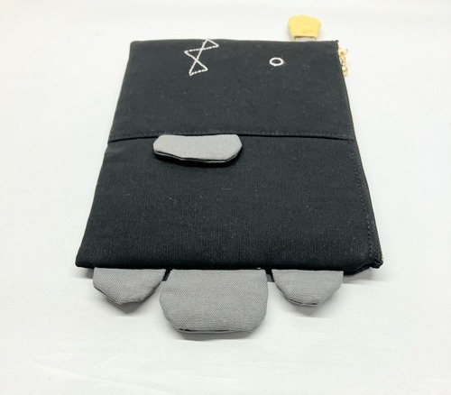 チョウチンアンコウ　フラットポーチ｜とりさん工房ーかわいいハンドメイドポーチ