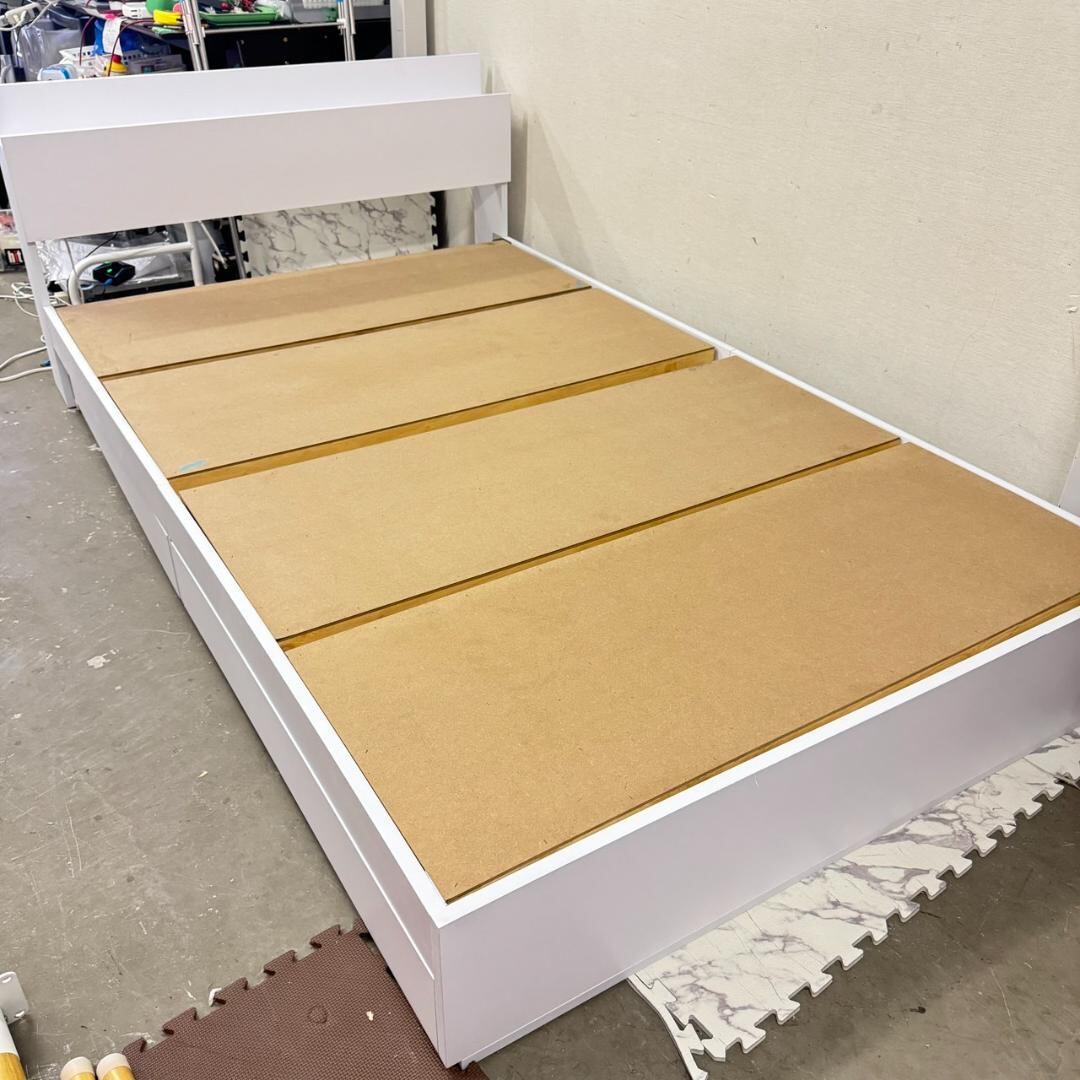 24922 【未開封品】シングルベッドフレーム IKEA MANDAL S 24922 【未