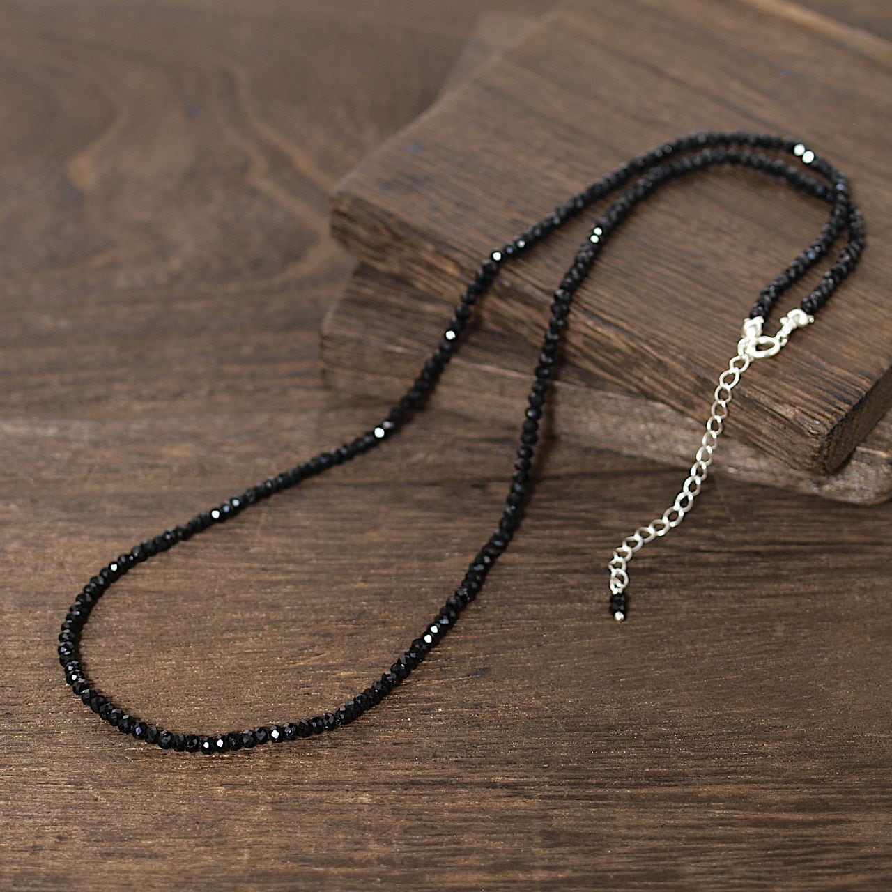 限定】長さ選べる！ブラックトルマリンのシルクコードネックレス