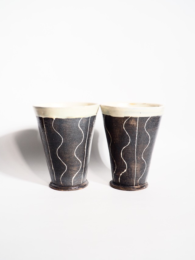 handmade Free ceramic cup with wavy line design
