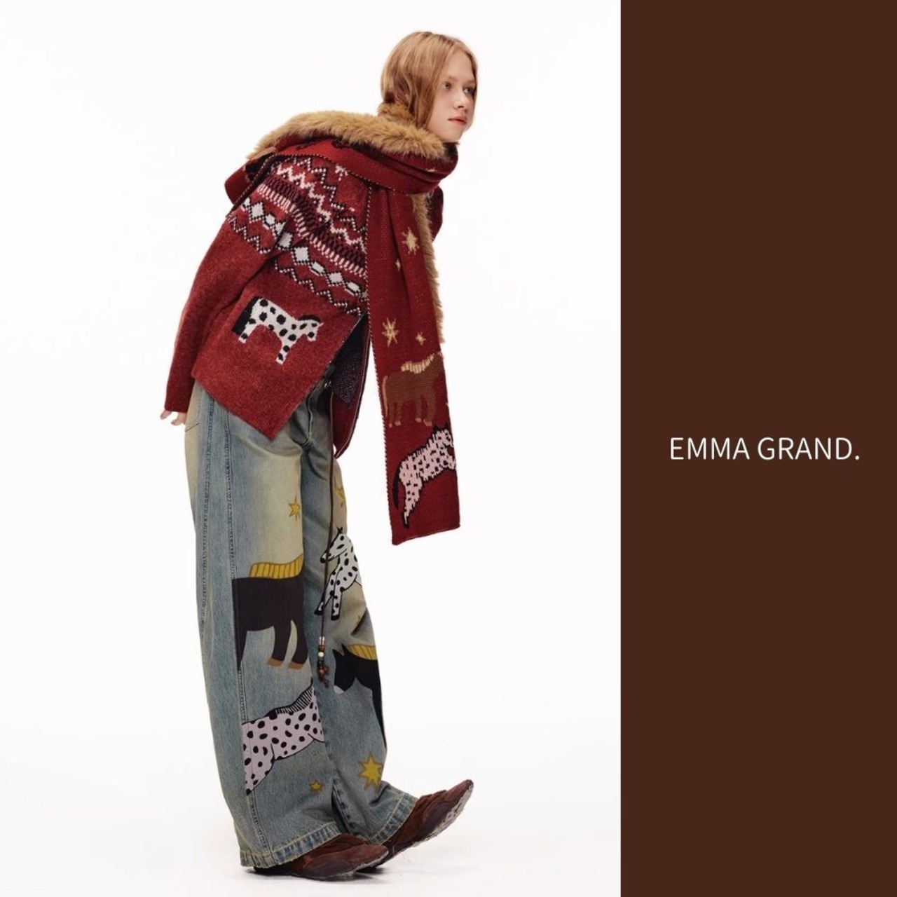 銀河を歩く馬たちのファーニットマフラーにします　E00620