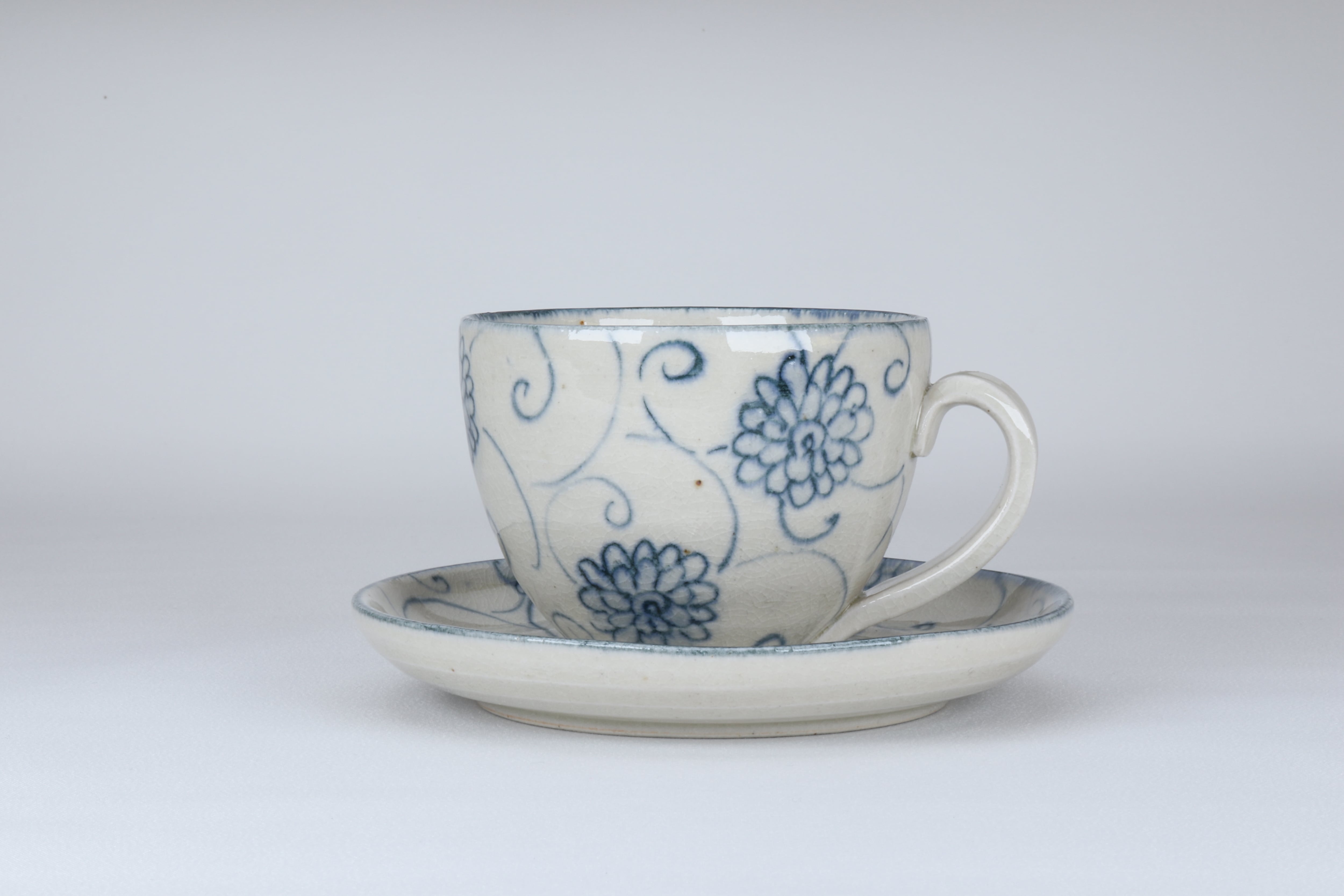 安南 丸コーヒーカップソーサー 花唐草【B級品 特価】