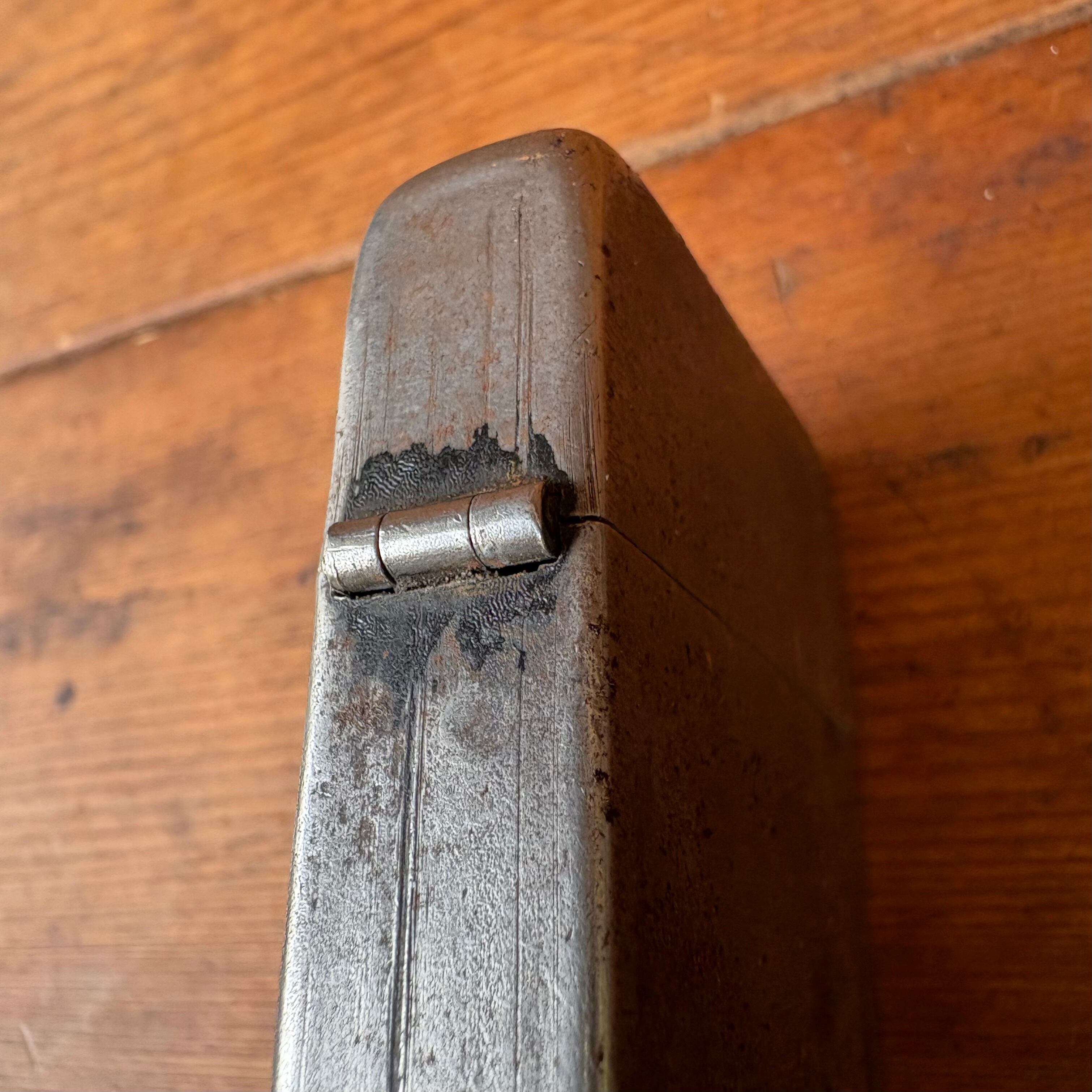 第二次大戦 1943 オリジナル ZIPPO ブラッククラックル | RED GROUND