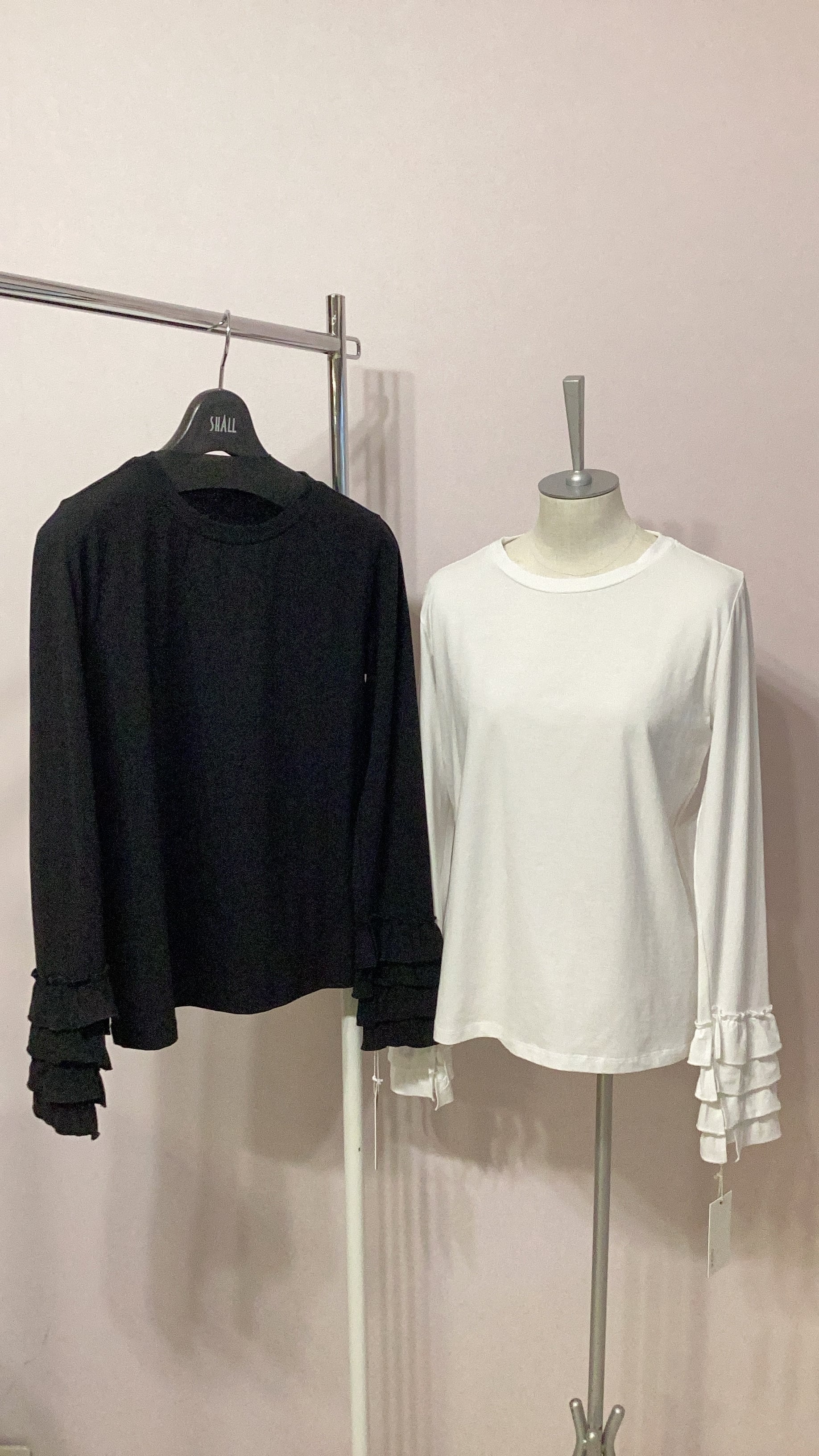 ayane 袖フリルカットソー No.896131 ブラック ホワイト 9号 11号 Mサイズ Lサイズ アヤン