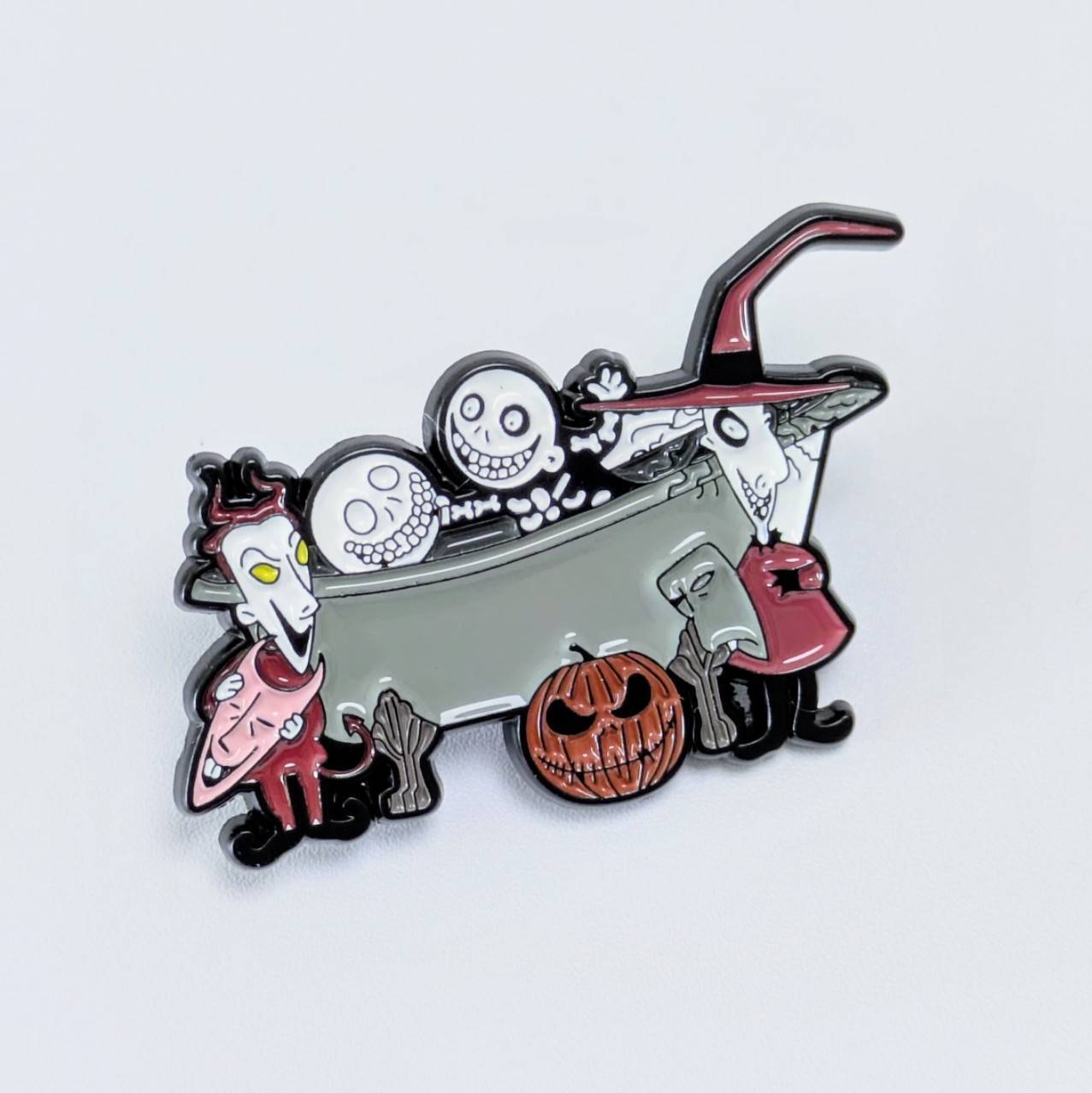 送料無料！ ★ピンズ PINS★ピンバッジ 【 ナイトメアービフォアクリスマス  】 〚アメリカン雑貨 アメトイ〛