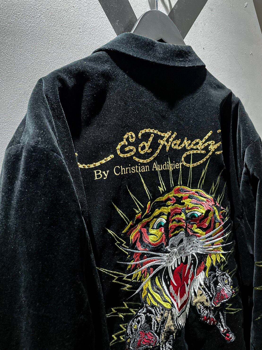 X VINTAGE】