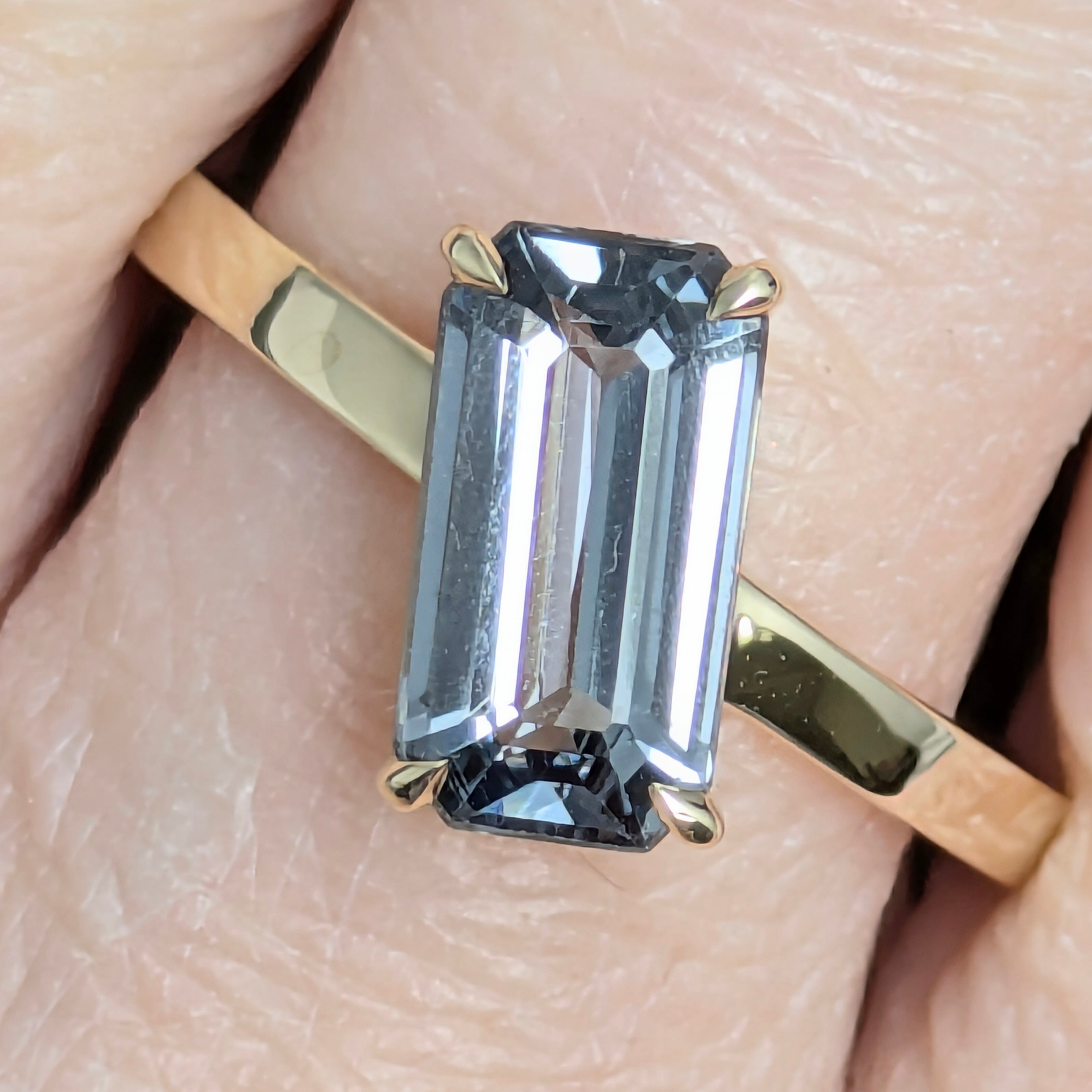 K18 コバルトスピネル　リング　12号 K18スピネルリング ミャンマー・モゴック産 スピネル 1.497ct