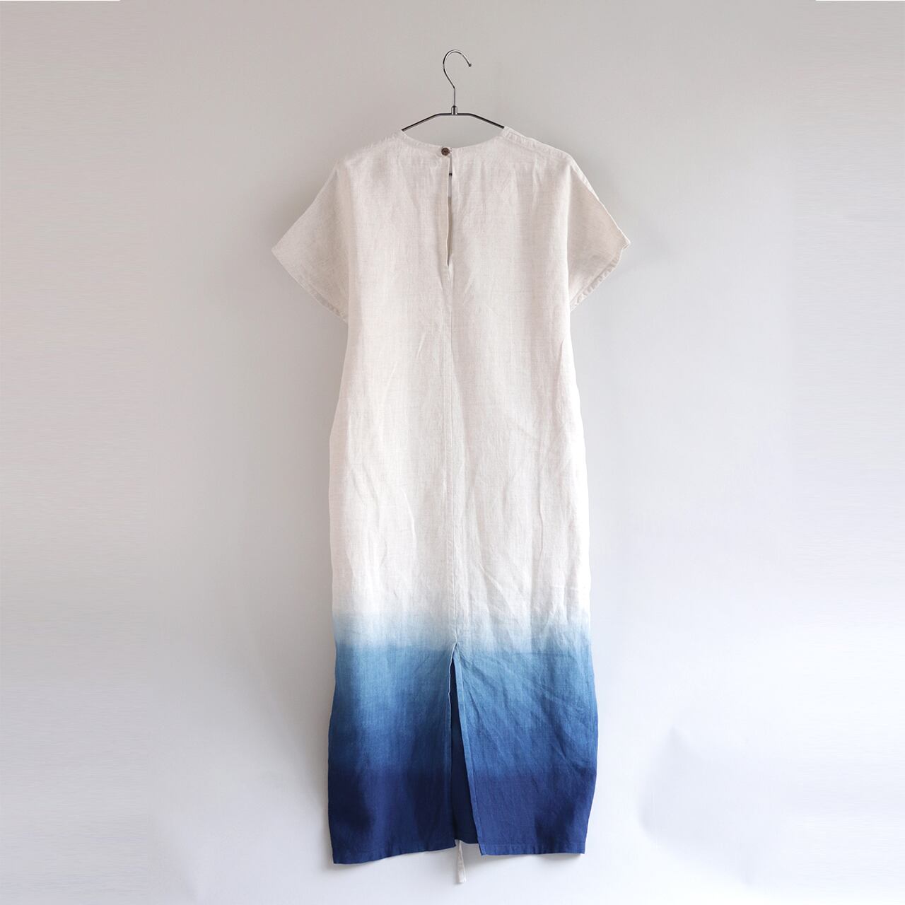琉球藍染 フロントタイワンピース グラデーション Su