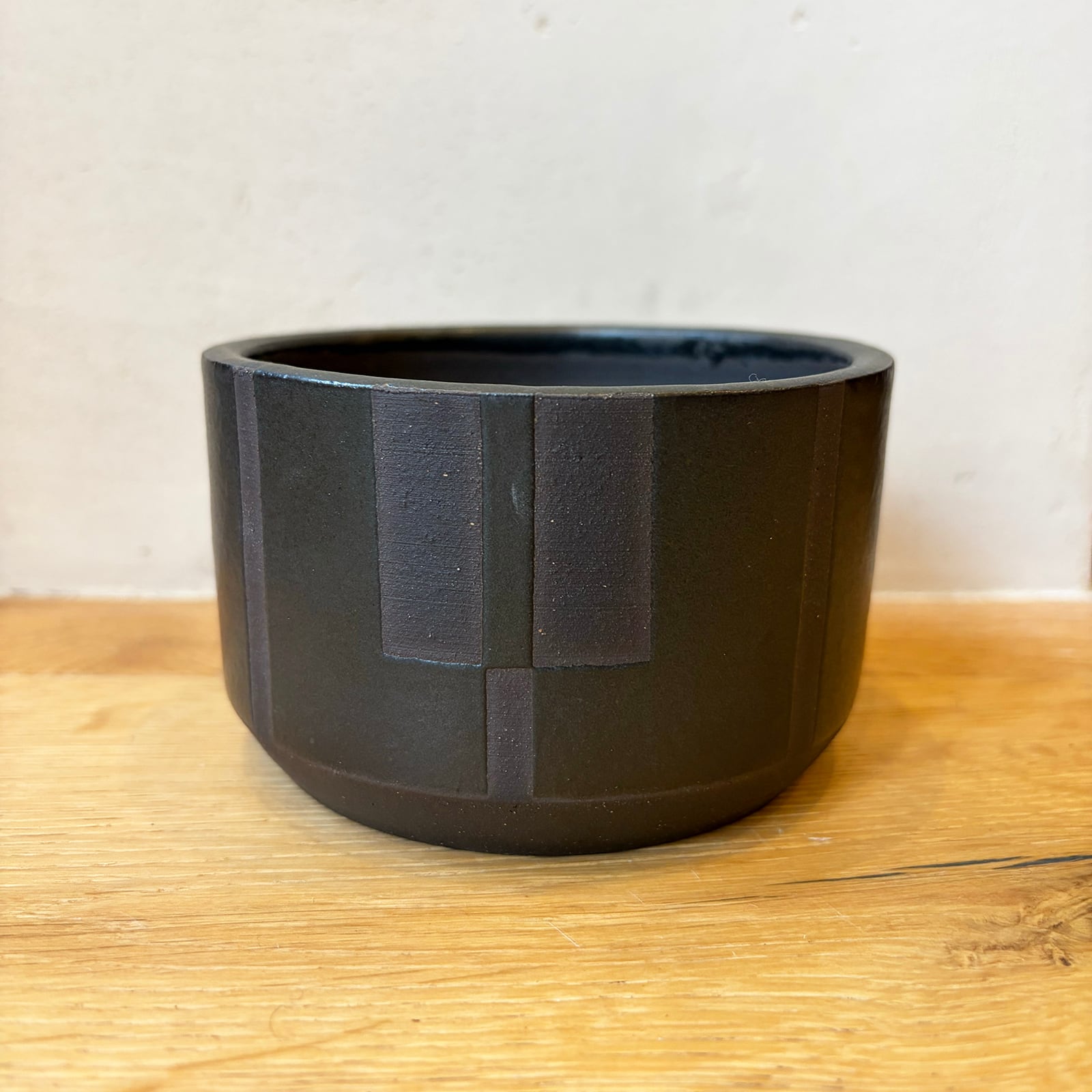 bkb ceramics planter_black | millvalley