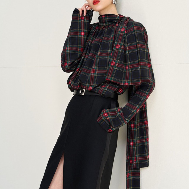 Checked bow tie blouse S1658