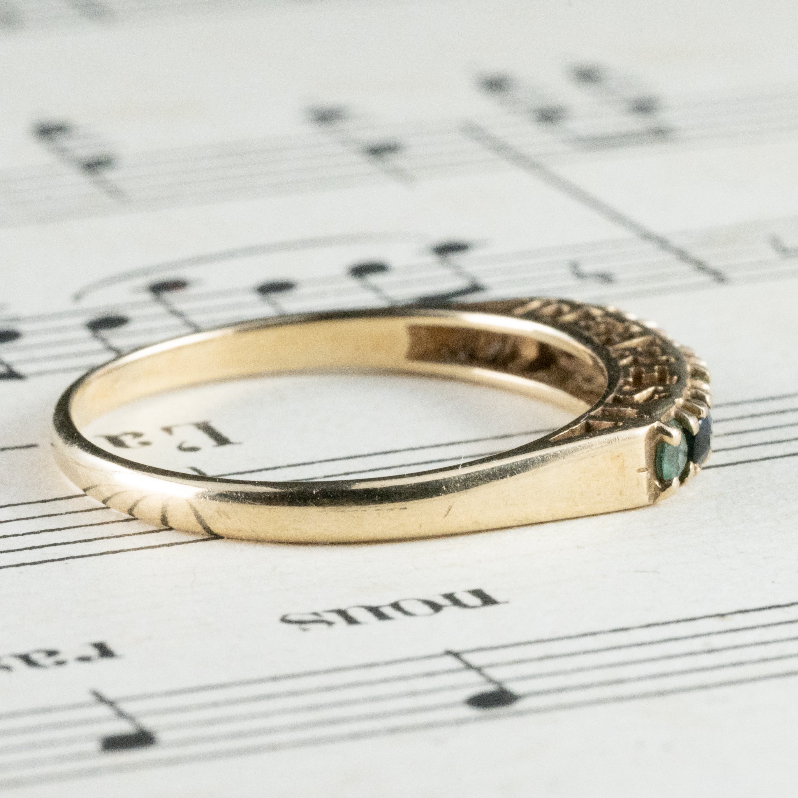 イギリスヴィンテージ DEAREST K9メッセージリング 9金 1973年 イギリスヴィンテージ DEAREST K9メッセージリング 9金 1973年