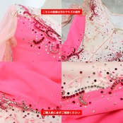 社交ダンス 衣装 ドレス ワンピース スタンダード ピンク系 フロート レース ホワイト 白 ラインストーン キラキラ 明るい かわいい 上品 高級感 輝き ダンス衣装 イベント ステージ デモ 競技用 華やか ふんわり ホワイト系
