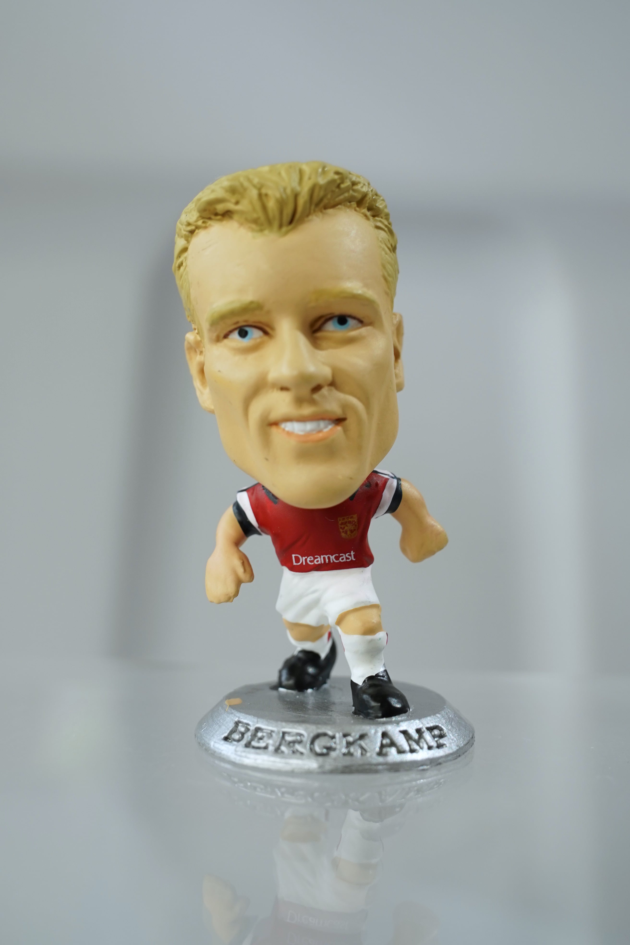 デニス・ベルカンプ（Dennis Bergkamp） MC190 アーセナル No.10