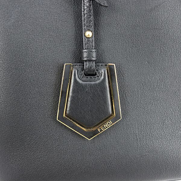 Used FENDI フェンディ ハンドバッグ プチ トゥージュール カーフ