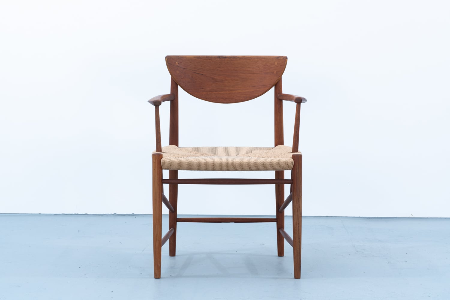 Peter Hvidt & Orla Molgaard Nielsen | model.316 arm chair | kaikki