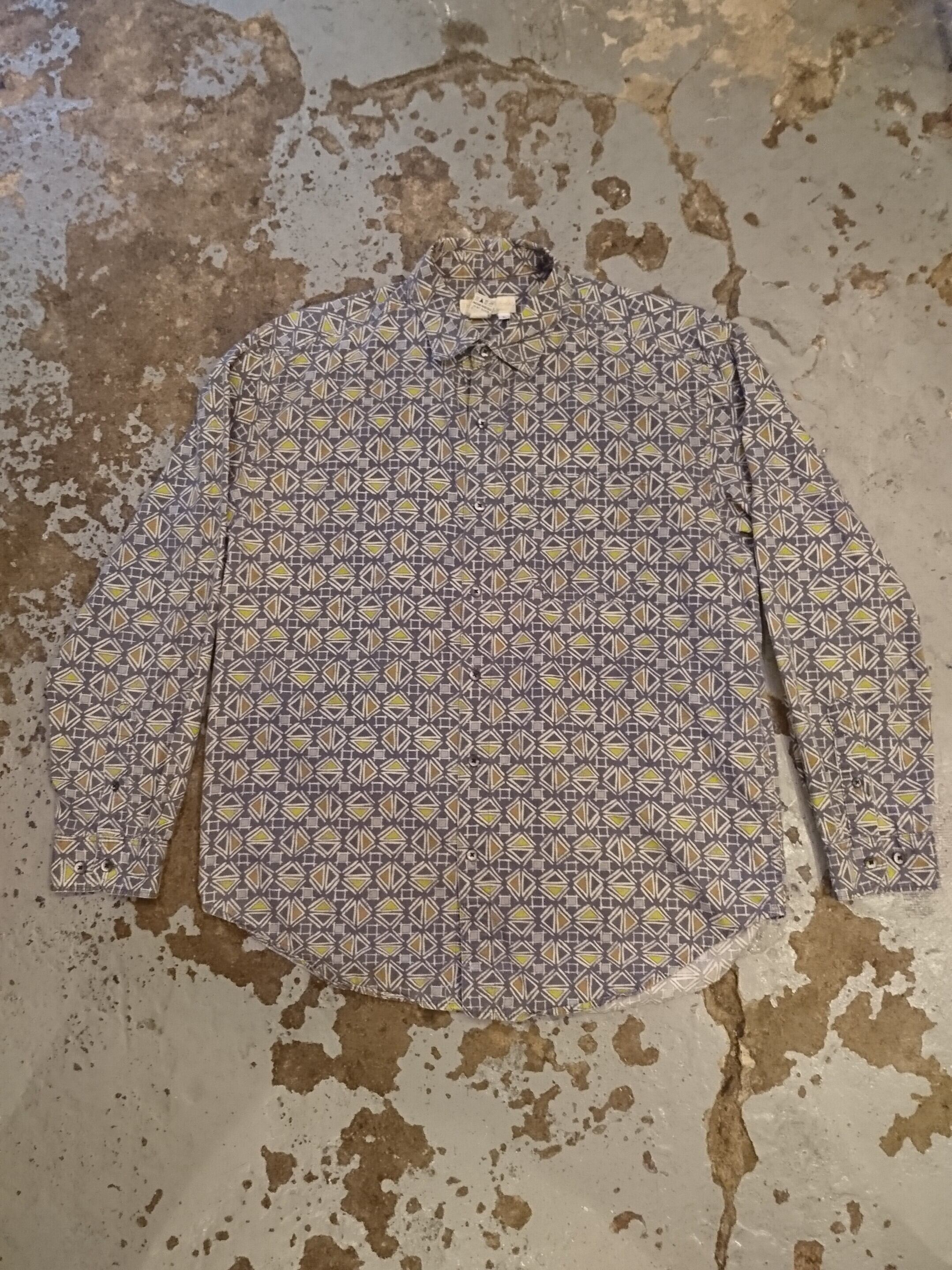 90s DESIGN PRINT LS SHIRT