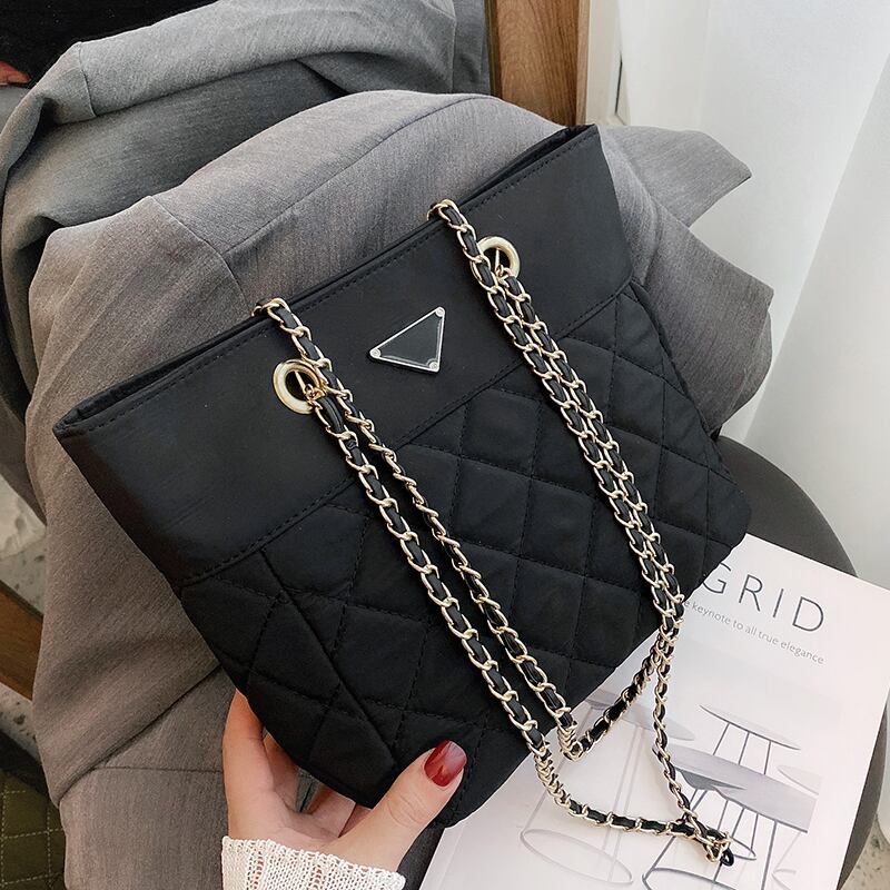 リンジ刺繍糸スモールバッグハンドバッグ2020新しい流行のファッションオールマッチシングルショルダーメッセンジャーバッグポータブルトートバケットバッグ Tiancai_Wing_Bag78363645721