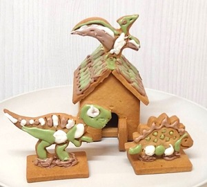 クッキーで作ろう(恐竜の家）
