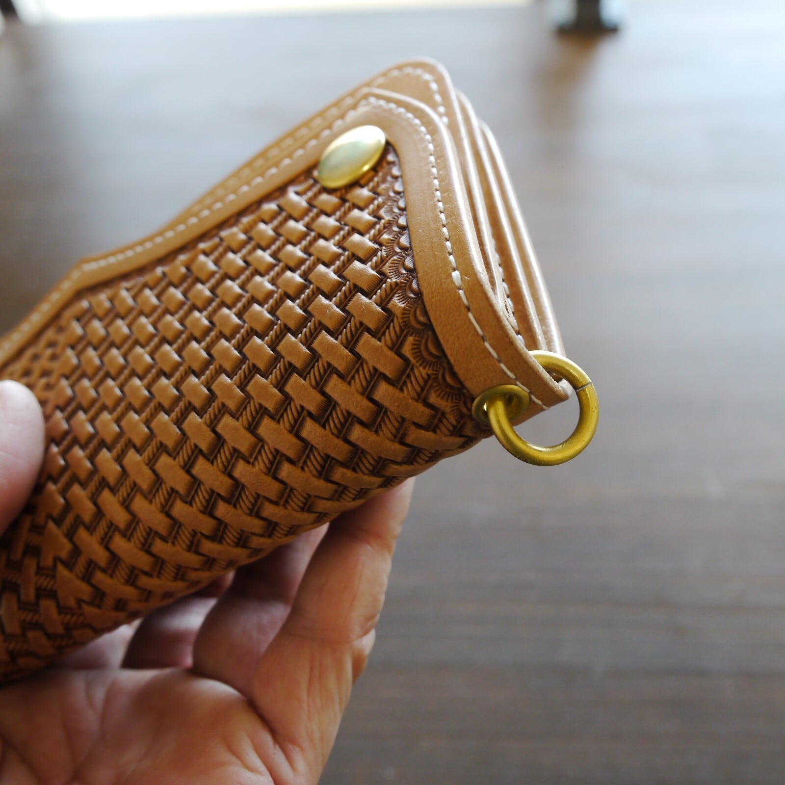 トラッカーウォレット・バスケットスタンプ 牛革 ヌメ革 生成り 長財布