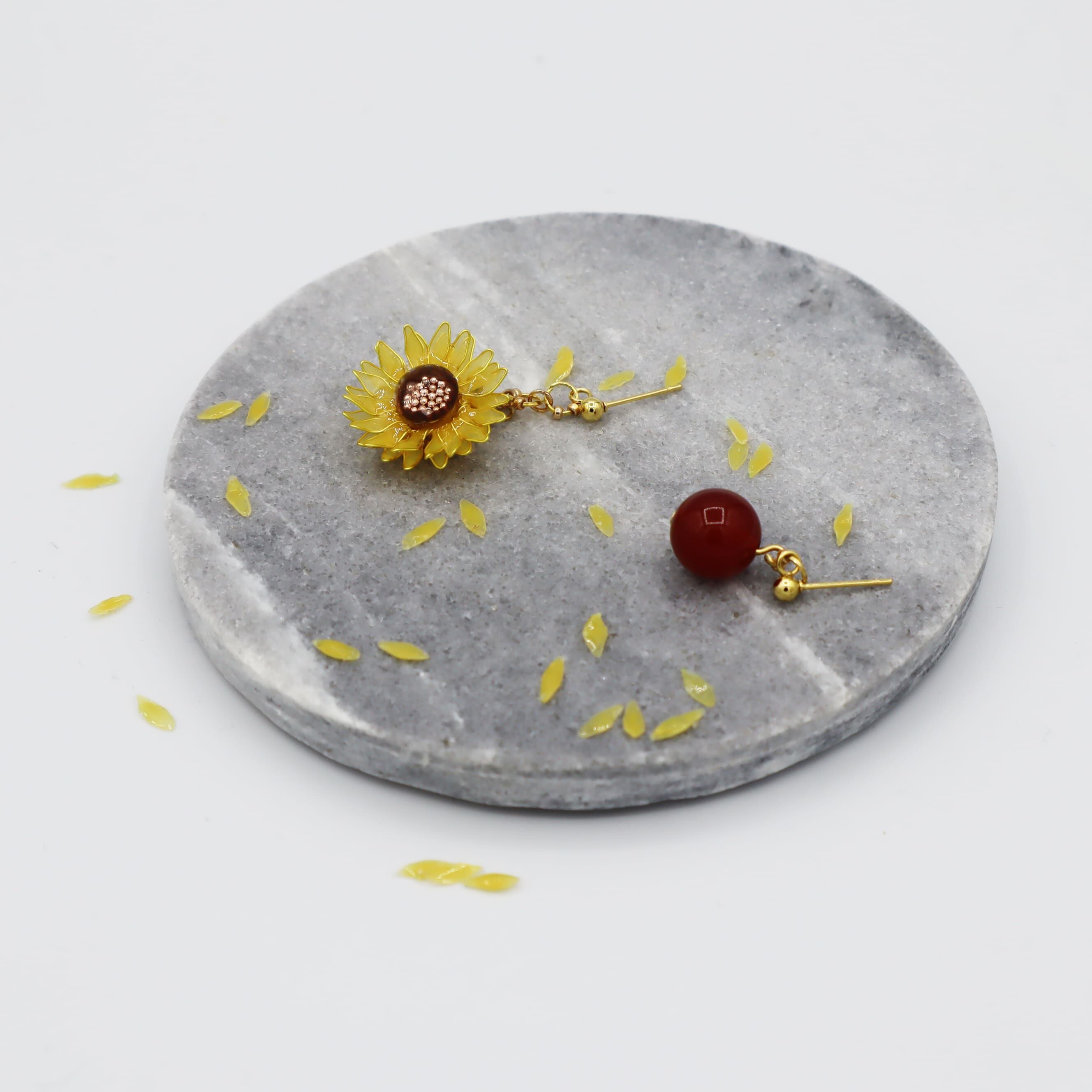 太陽とひまわり（redagate）