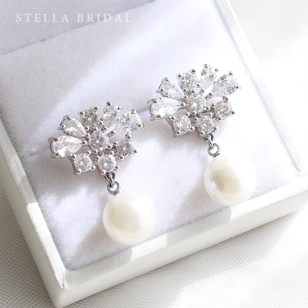 キュービックジルコニア ウェディングピアス&イヤリング ビアンカ ドロップパール