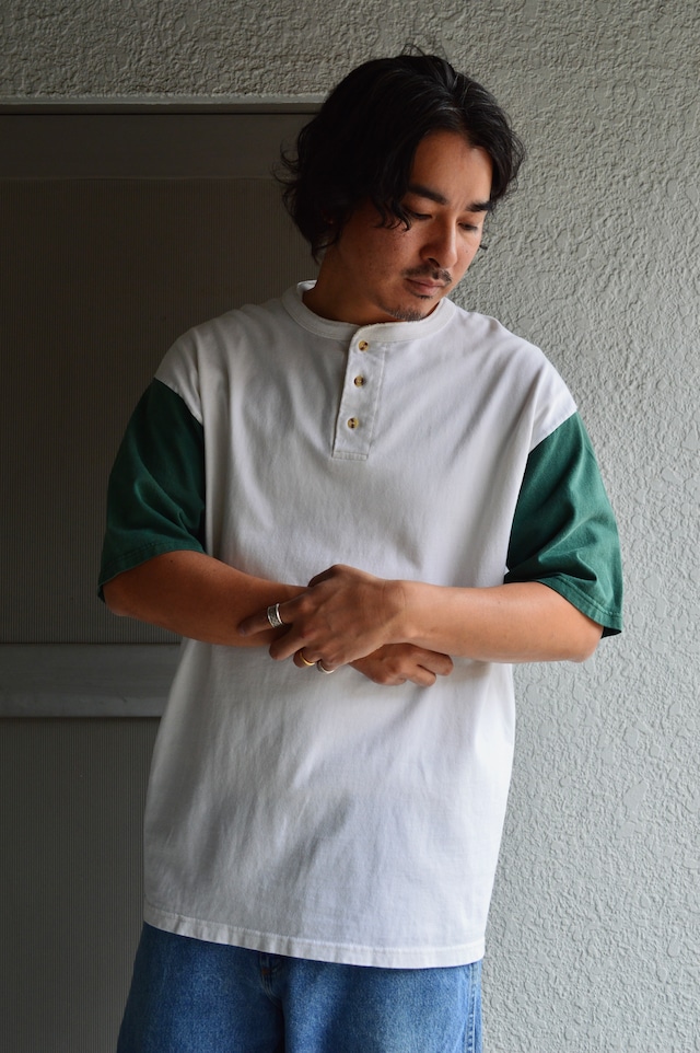 90s Old Henley Neck Chateau Sonesta Hotel by Cotton Deluxe 90's Made in USA From Anvil コットンデラックス 90s USA製 ヘンリーネックT