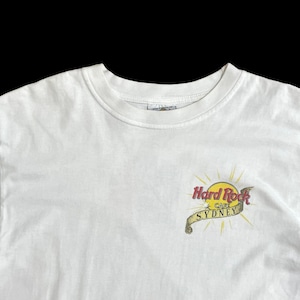 【Hard Rock CAFE】ワンポイントロゴ バックプリント Tシャツ 刺繍タグ ハードロックカフェ SYDNEY レスポールJR シドニー オーストラリア ギター M 半袖 us古着