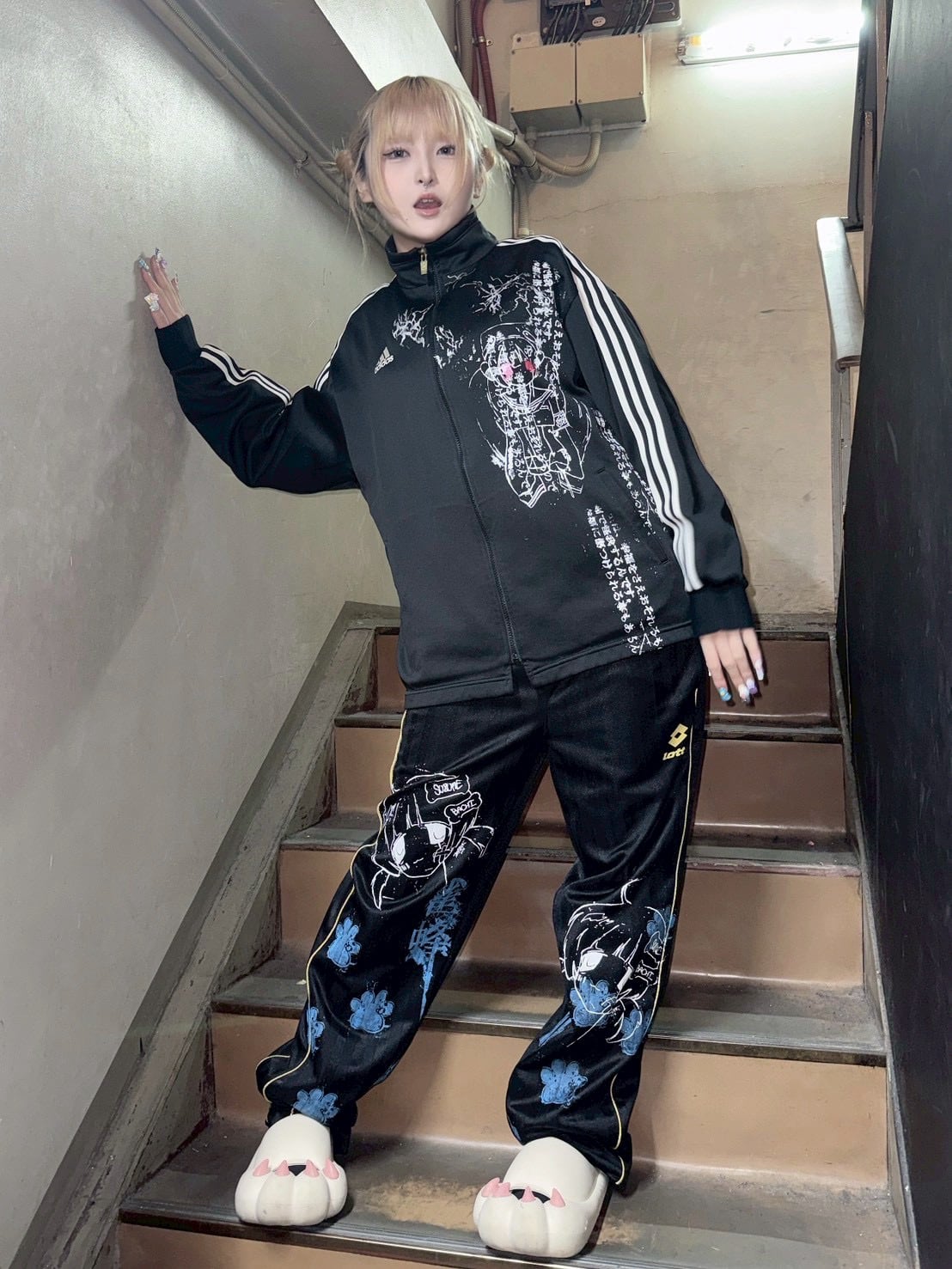 コラージュ | 雀蜂