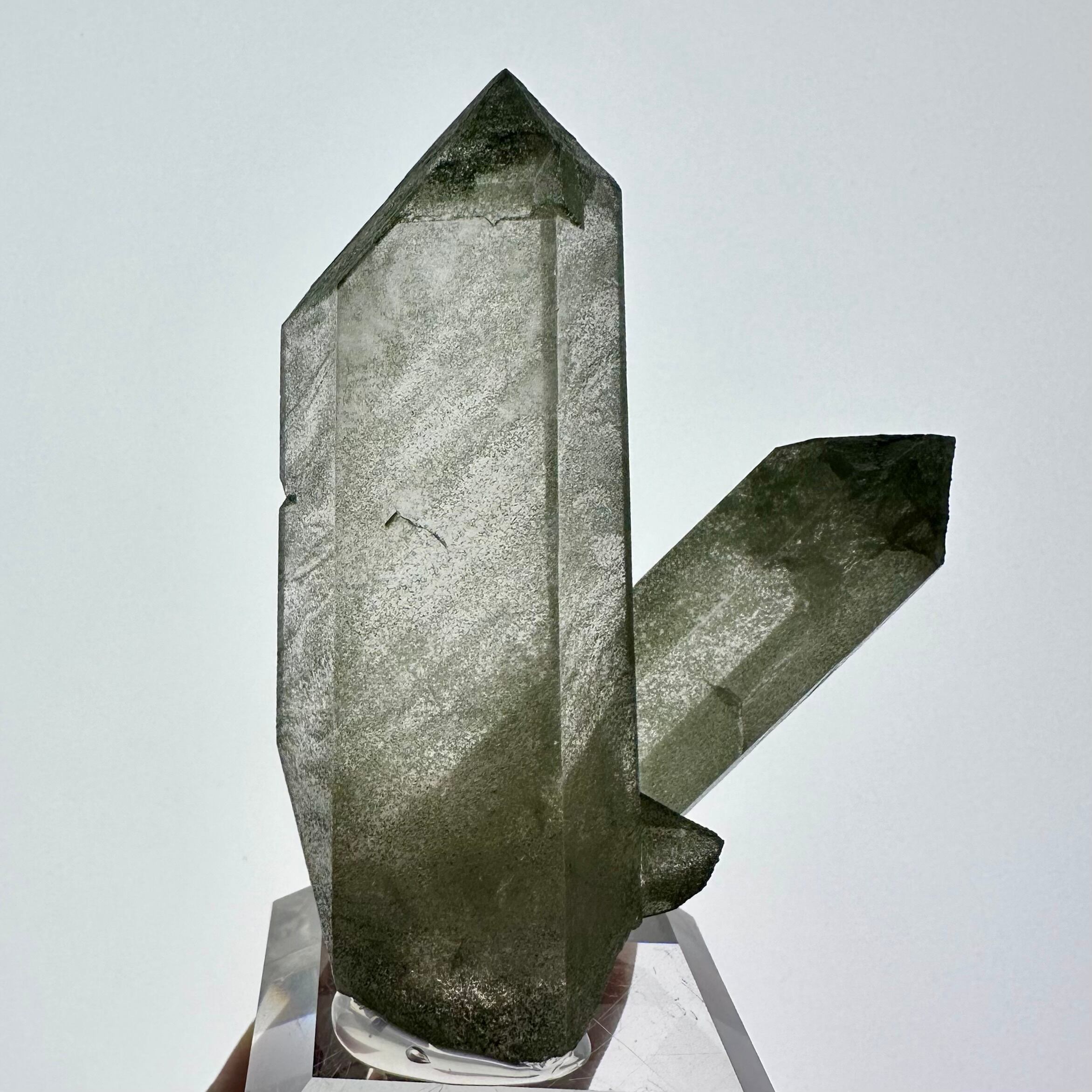 スモーキークォーツ / クローライト【Smoky Quartz with Chlorite