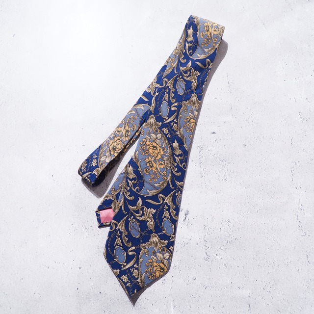 1990s modern rétro flower art printed vintage silk Tie