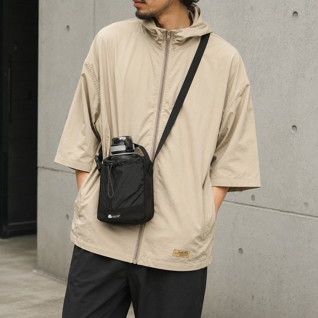 【H0539】Compact Minimal Shoulder Bag with Flap Pocket
