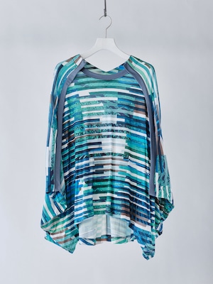ハイブリットモーションプリント スムースオーバーサイズトップ ブルー×グリーン