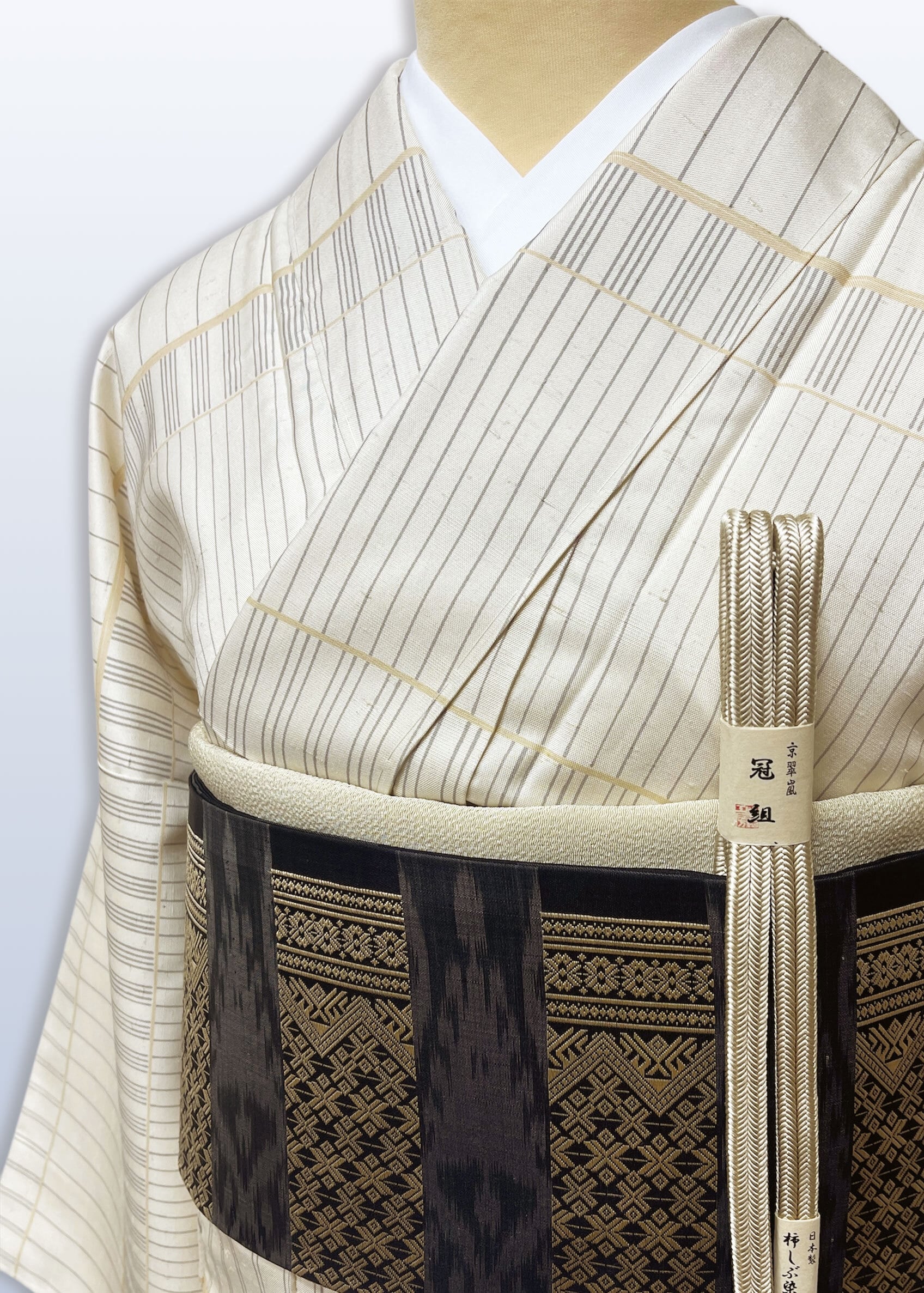 (袷)練色変わり格子熨斗目調白山紬付下げ LUKMA-042(リユース品)