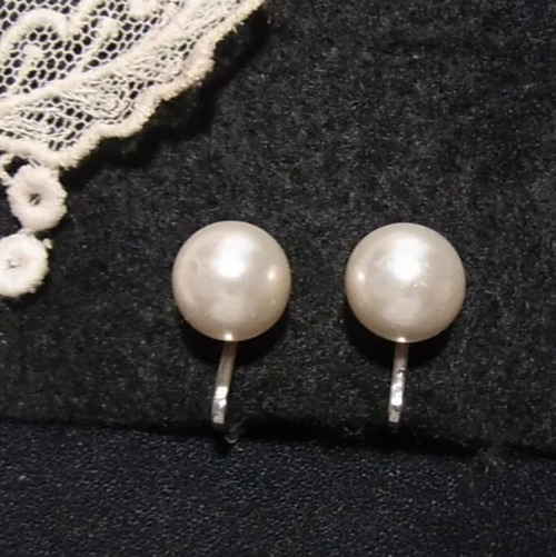 パール風の一粒イヤリング　 アクセサリーのセール通販　11182E